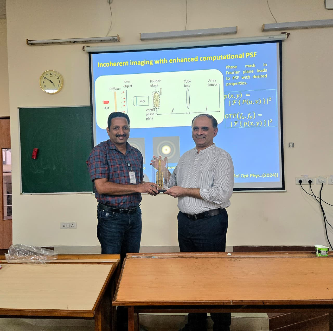 Invited talk by Prof. Kedar Khare on “Vortex Enhanced Computational Imaging”