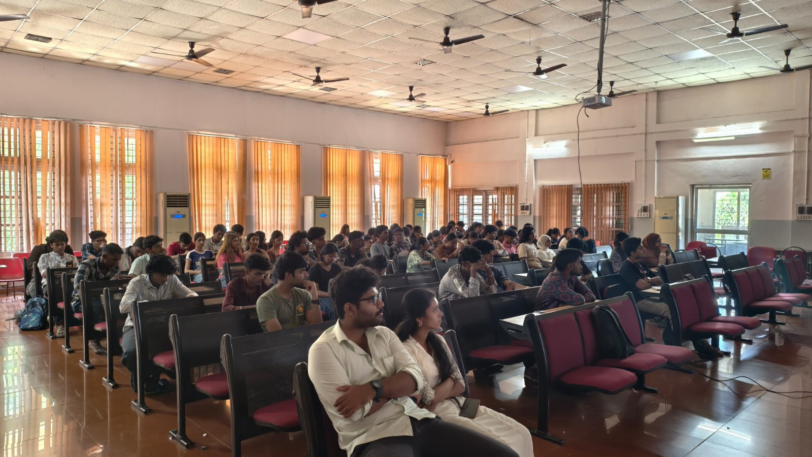 IIST Faculty Delivers Lecture on Space Economy at CUSAT’s MEDHA ’26