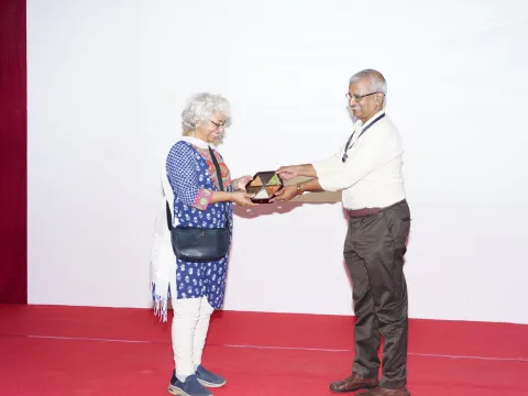 Anyons and Topological Quantum Computation