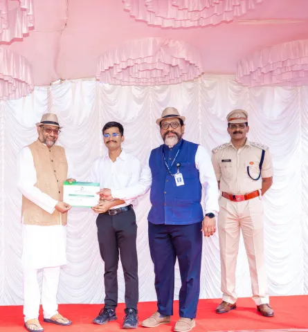 Hindi Competitions for Students - Independence Day Celebration 2026-Prize distribution function
