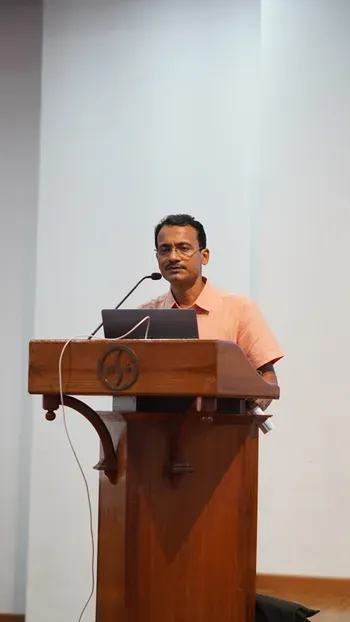 Evolution of Ice and Organics in the Universe- from Interstellar Ice Grains to Cometary Nuclei