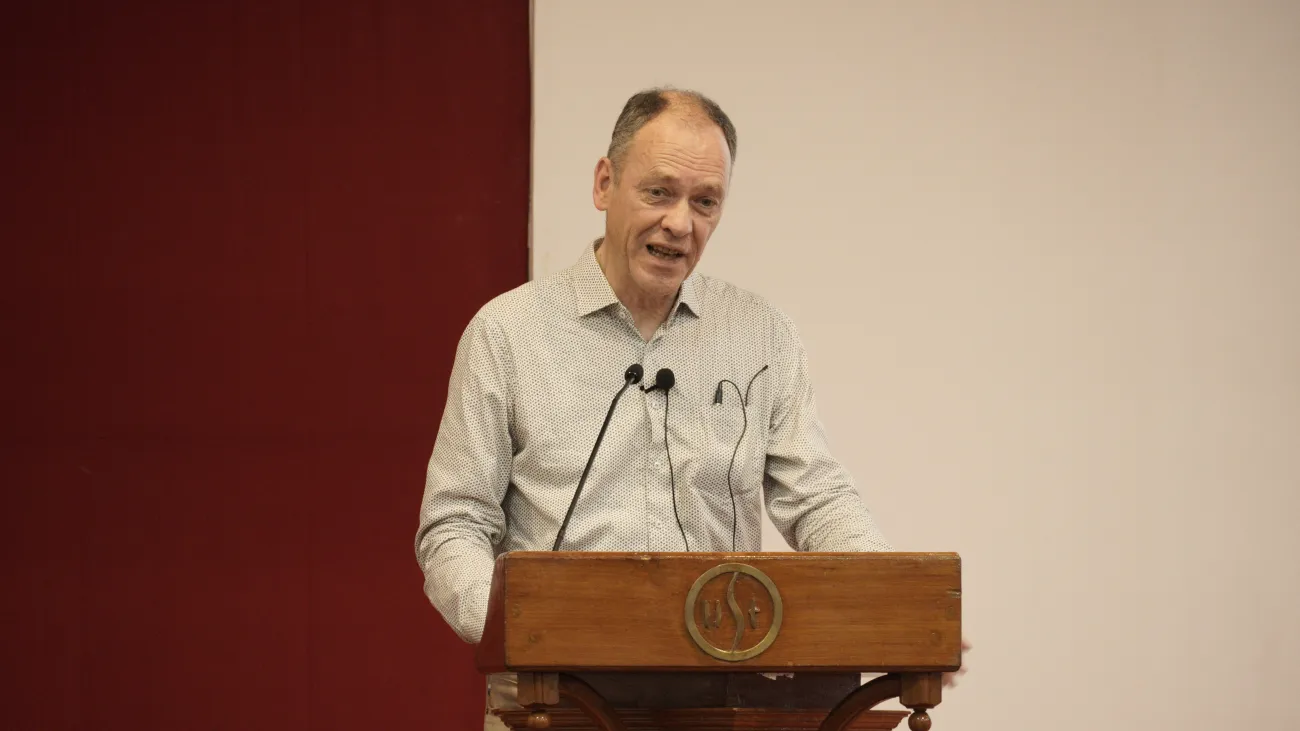 The Use of Artificial Intelligence for Earth and Space Observation- Principles and Limitations